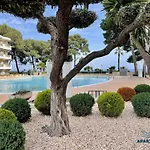 Apartbeach Internacional Y Vistas Playa 아파트 캠브릴스