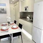 Apartbeach Internacional Y Vistas Playa 아파트 *