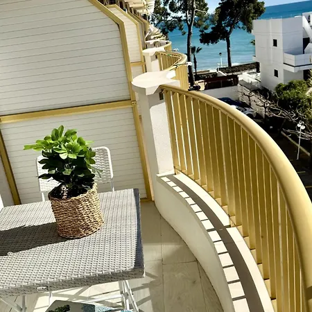 아파트 Apartbeach Internacional Y Vistas Playa 캠브릴스